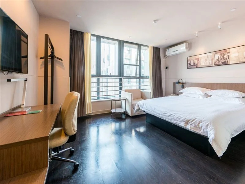 Jinshang Light Residence Hotel (Nanjing Jiangning Dongqi Road)