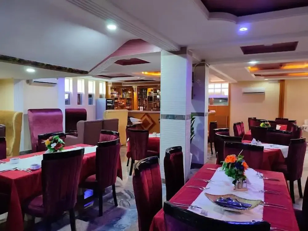 Villa Hilton  Hotels and Apartments