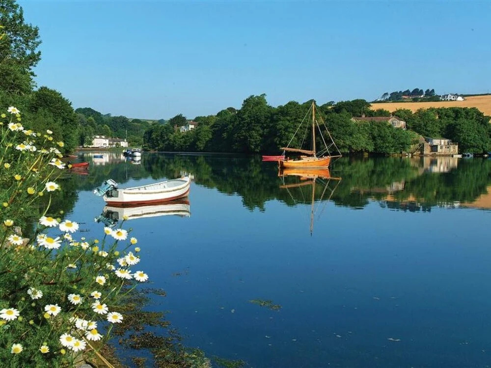 4 Island Quay
