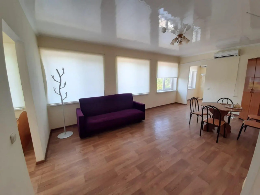Guest House on Pobedy 7A