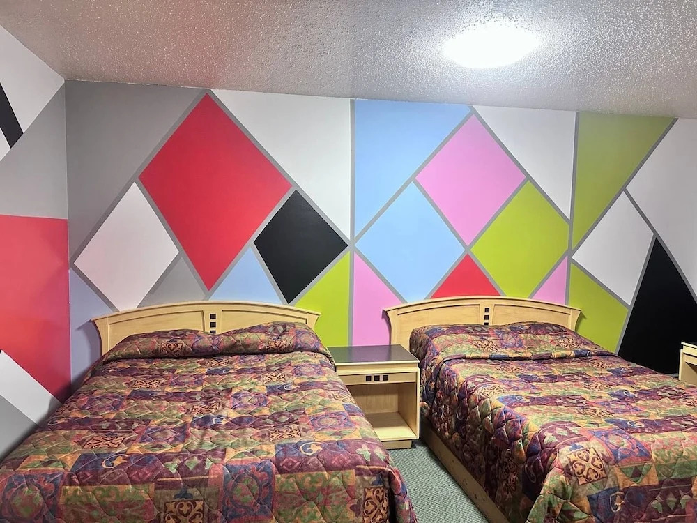 Grizzly Motor Hotel