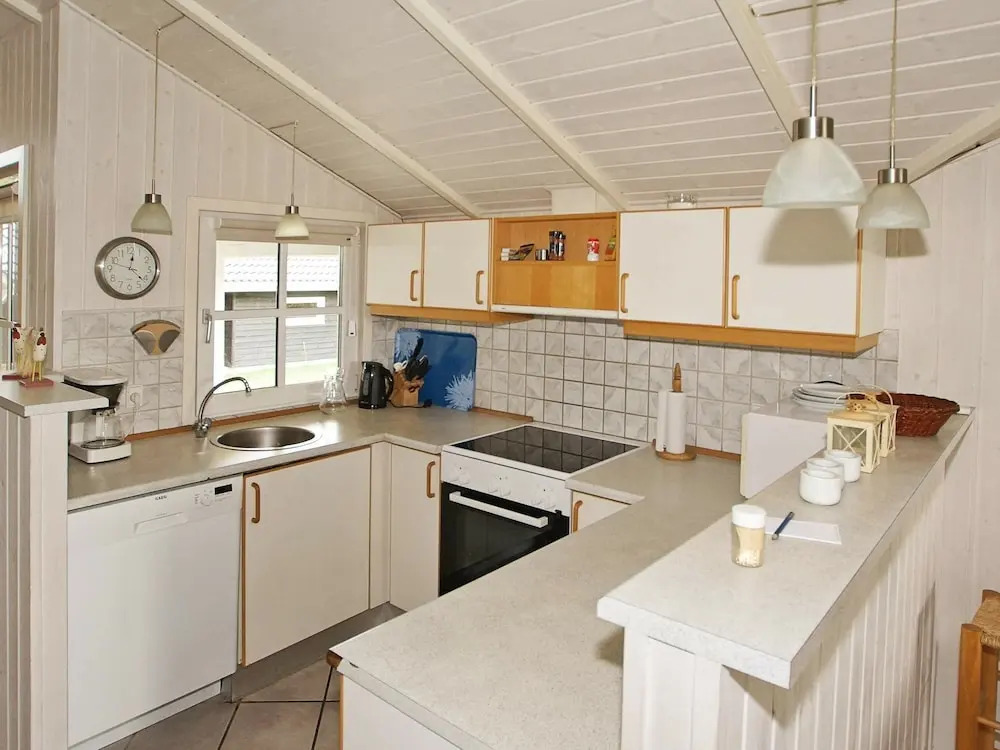 Luring Holiday Home in Hemmet With Whirlpool