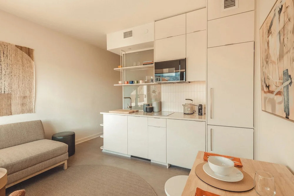 Scout Living PCM - Placemakr Atlanta, Apartments by Hilton