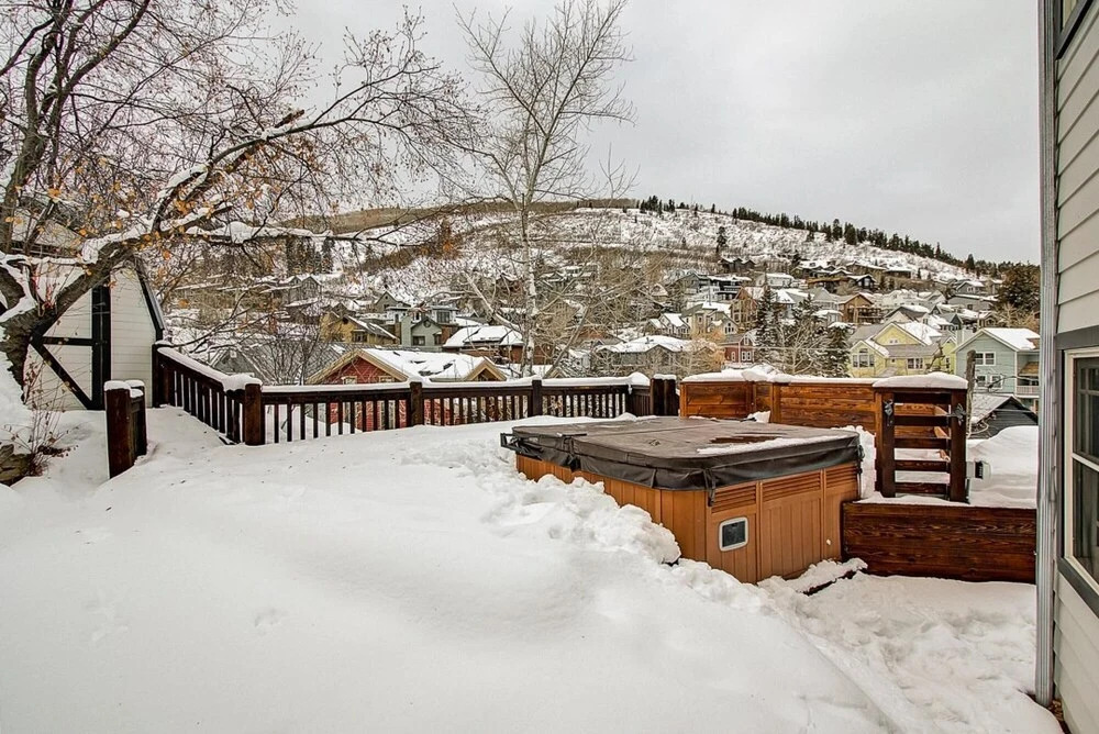 Coopers Collection 10 - Hillside Overlook
