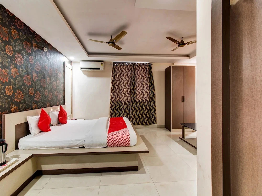 Jai Ganesh Banquet Hall & Rooms By OYO Rooms