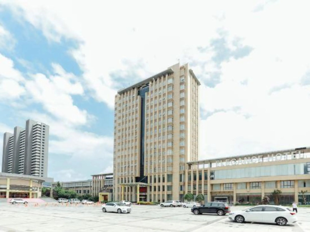 Elegance Hotel