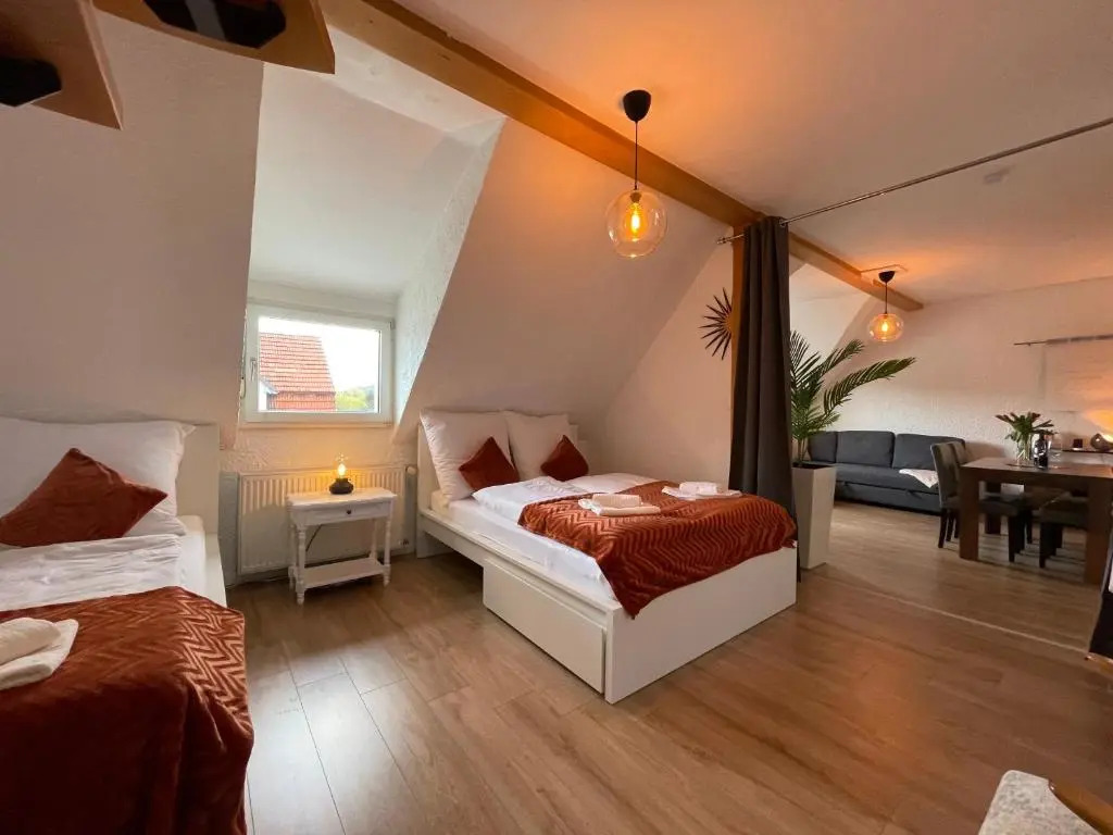Suite Dilara by NINJA SPACES - 105QM Maisonette, Netflix, Garten, Parkplatz