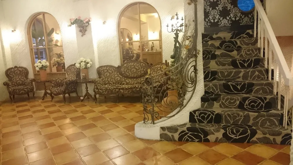 R&H B&B