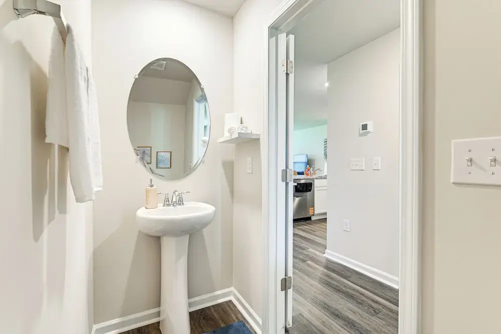 2 Mi to Shore: Newly Built Surfside Beach Gem