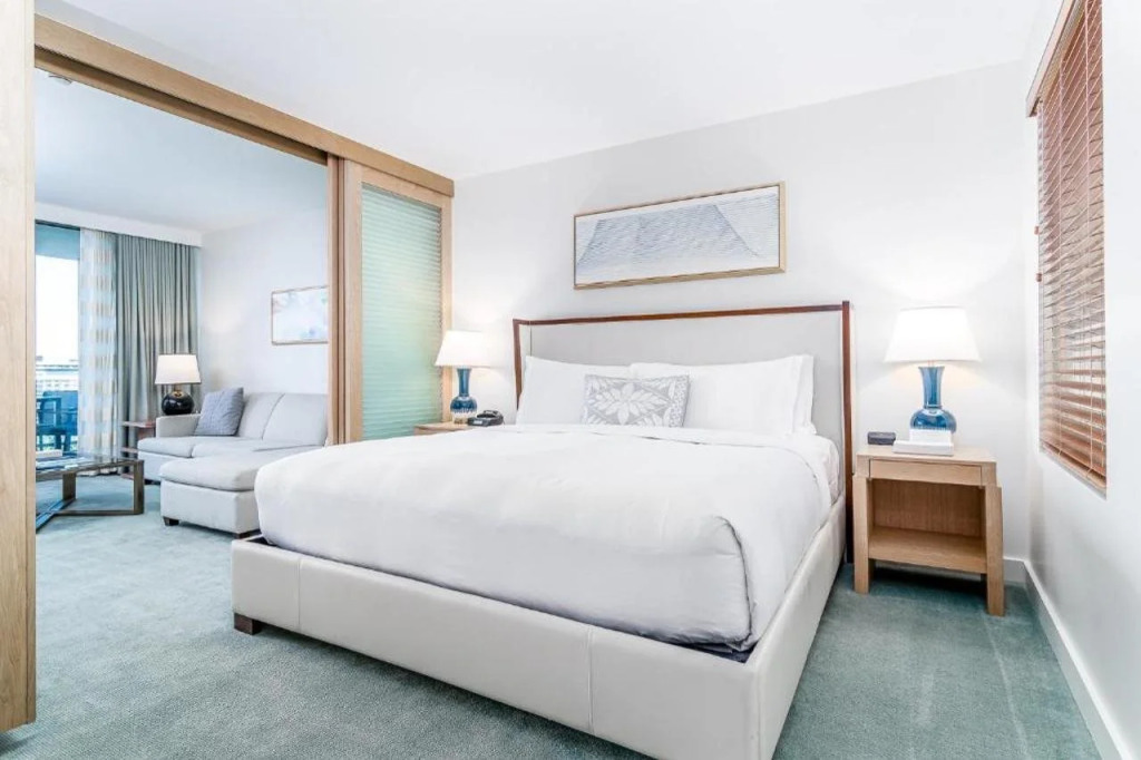 Real Select Vacations at The Ritz-Carlton Residences, Waikiki Beach