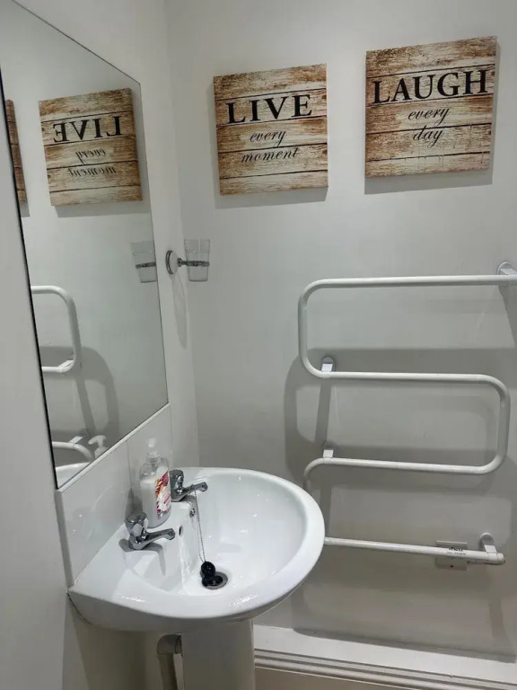 Courtyard Rooms - Studio - Double Bed - Wifi