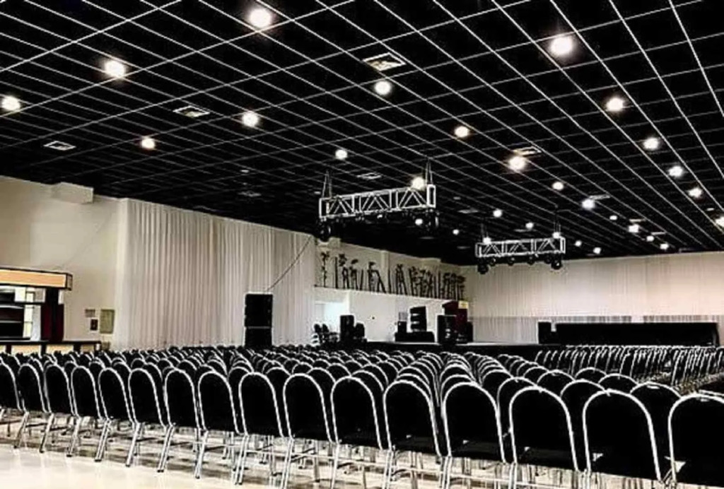 AVANTI HOTEL & CONVENTION CENTER