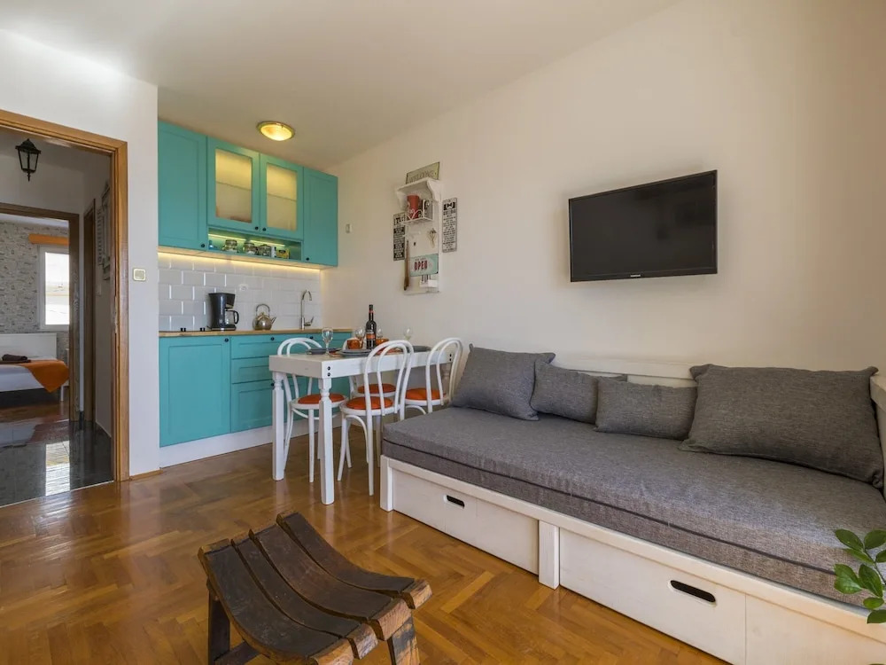 Apartments Color