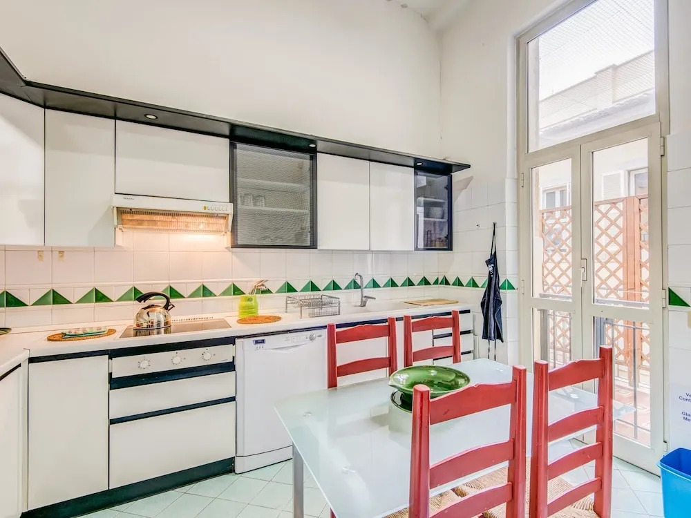 RSH Bernini Luxury Panoramic Apartment