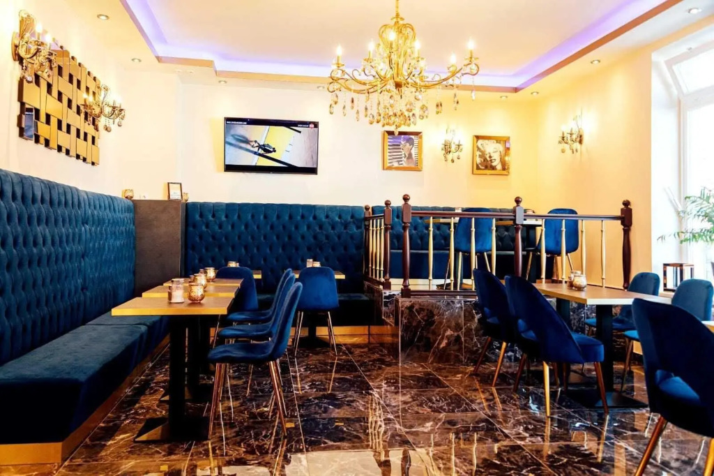 Hotel Hamburger Perle by UniqStay