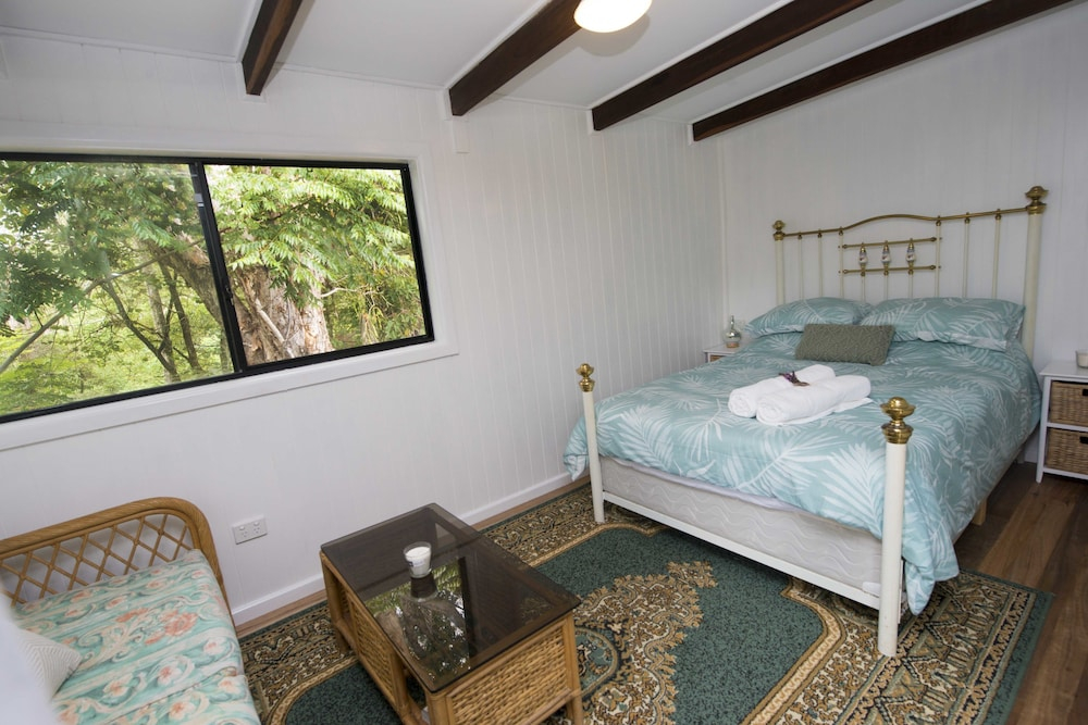 Nimbin waterfall retreat