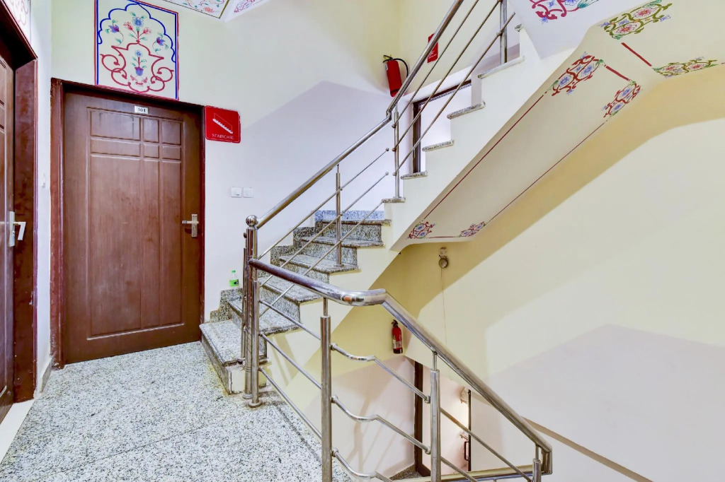 Capital O 82060 Hotel Ranaji heritage Jaipur Railway station
