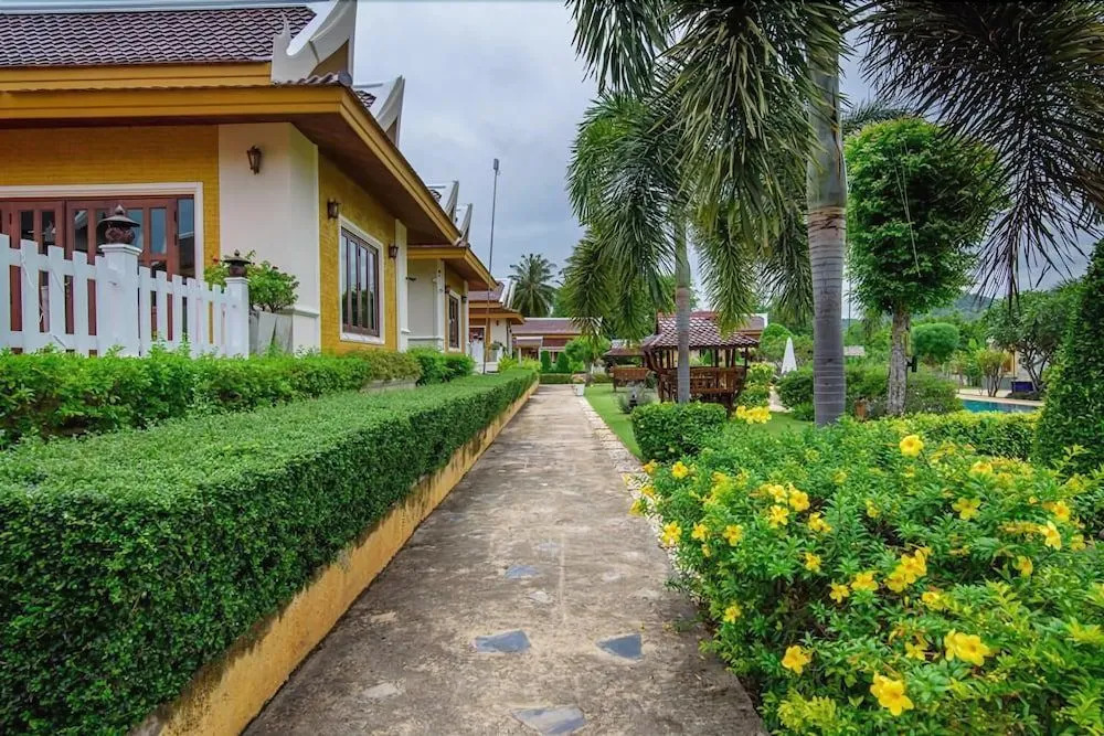 Khao Tao lake and beach villas Hua Hin