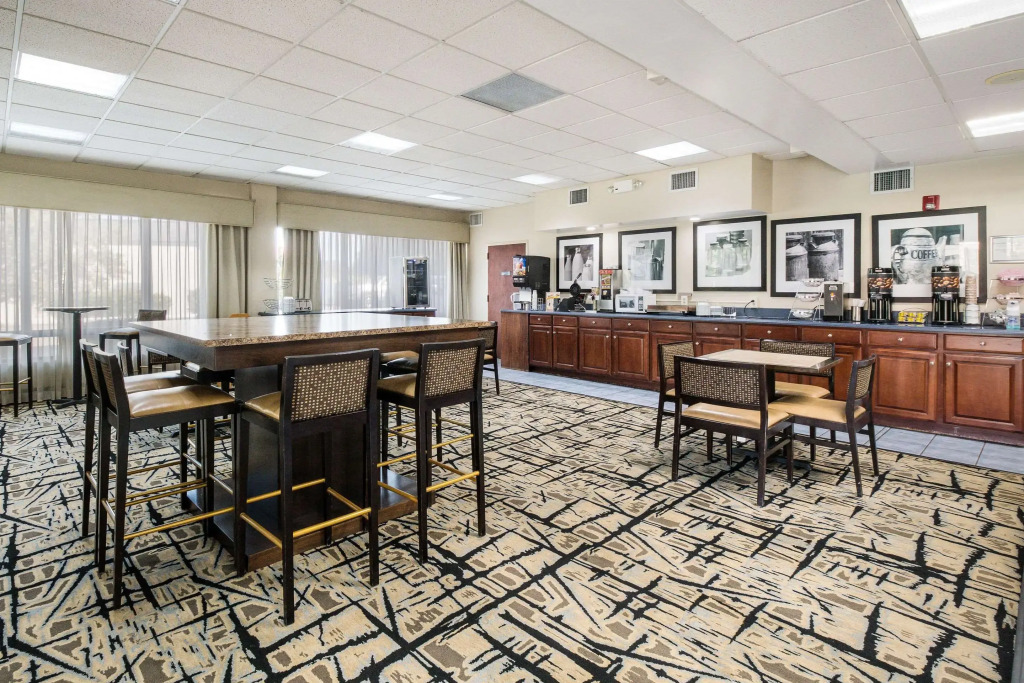 Clarion Inn Cleveland near University