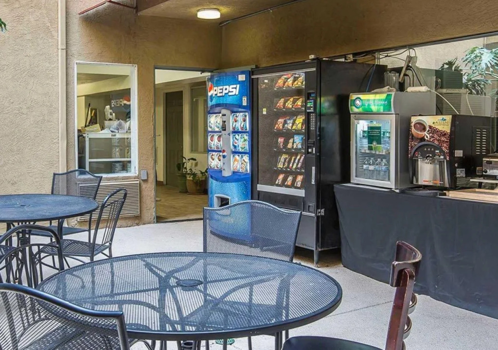 Americas Best Value Inn Loma Lodge Motel