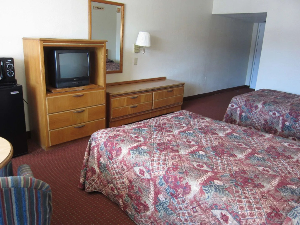 Rhodes Motor Lodge