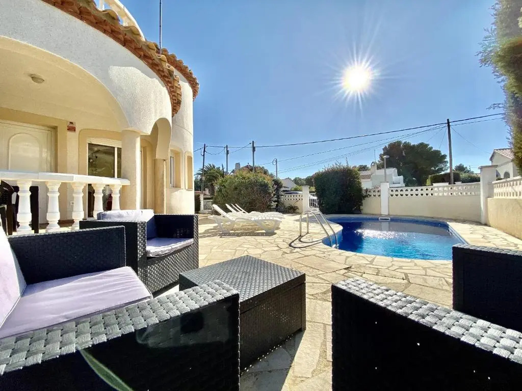 Villa Avondale 3bedroom villa with air-conditioning & private swimming pool