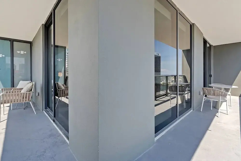Luxury Corner 2bdcity & Bay Viewsamazing Sunsets
