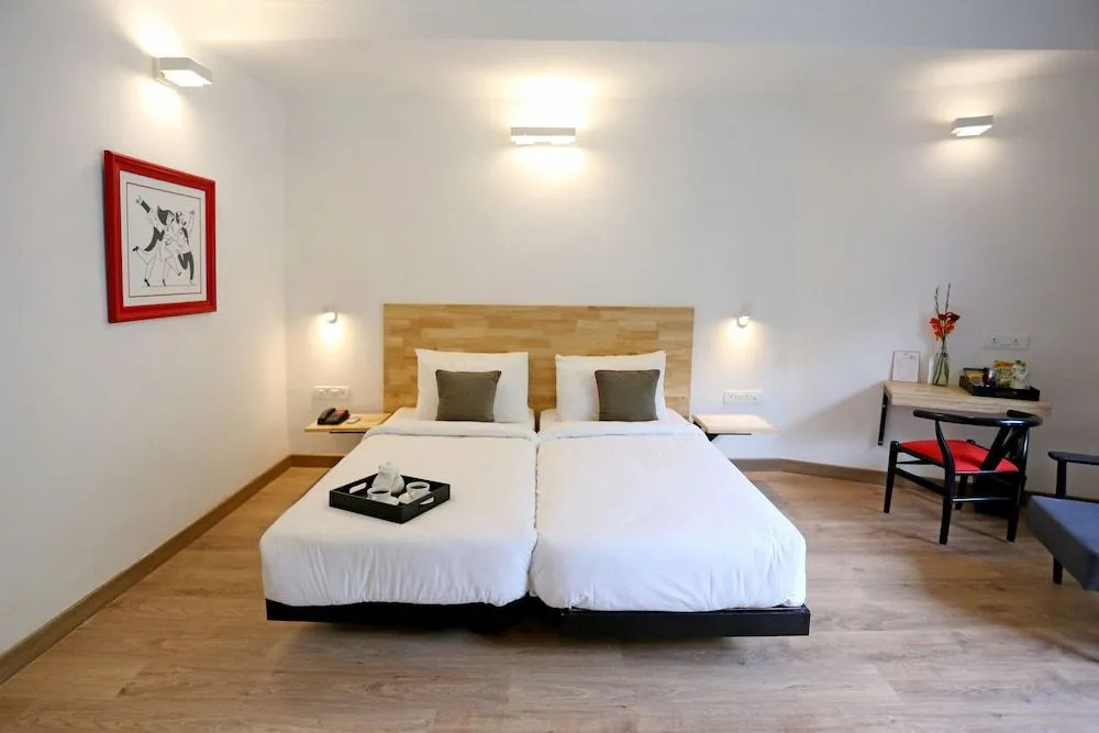 OYO Townhouse 020 Huda Metro South City 1