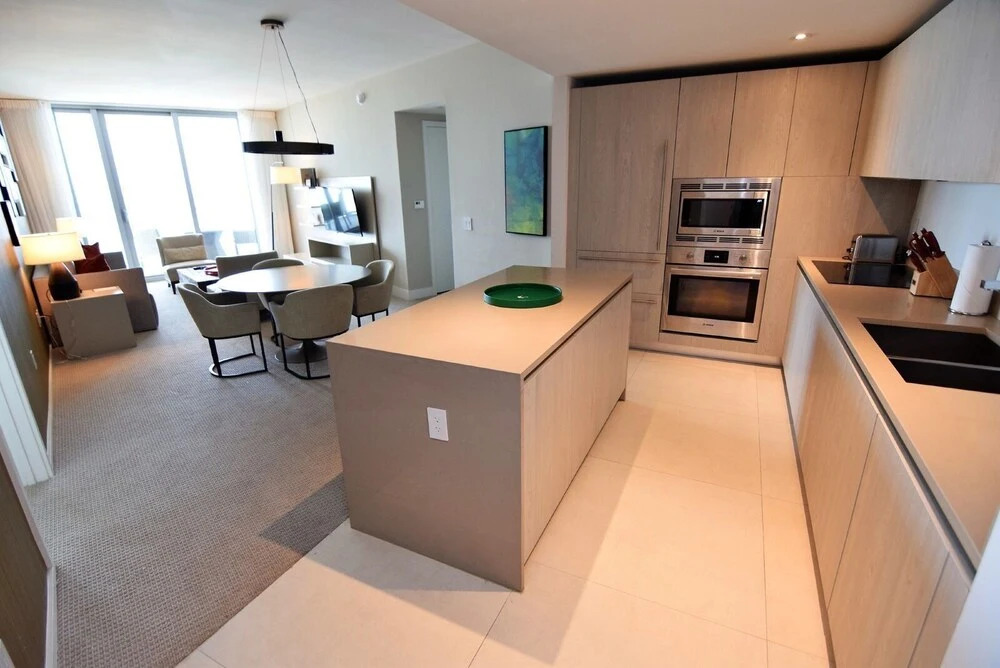 Beautiful Ocean Front 3 Bed 3 Bath @ Hyde Resort!