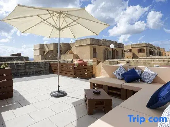 GetawayNpetto - 2 bedrooms (sleeps 4 +2 kids) Fort Chambray Ghajnsielem village