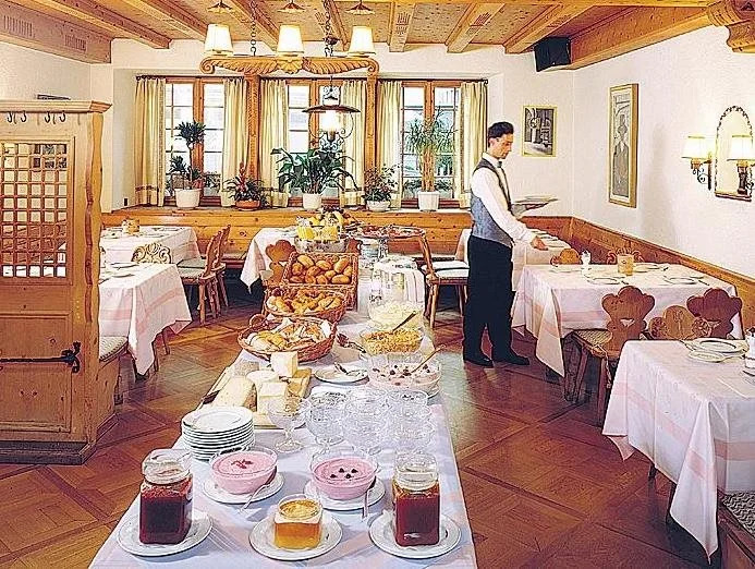 Hotel Suisse, Swiss Alpine Charm