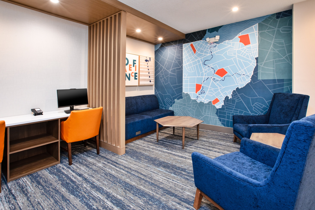 Holiday Inn Express Hotel & Suites Defiance by IHG