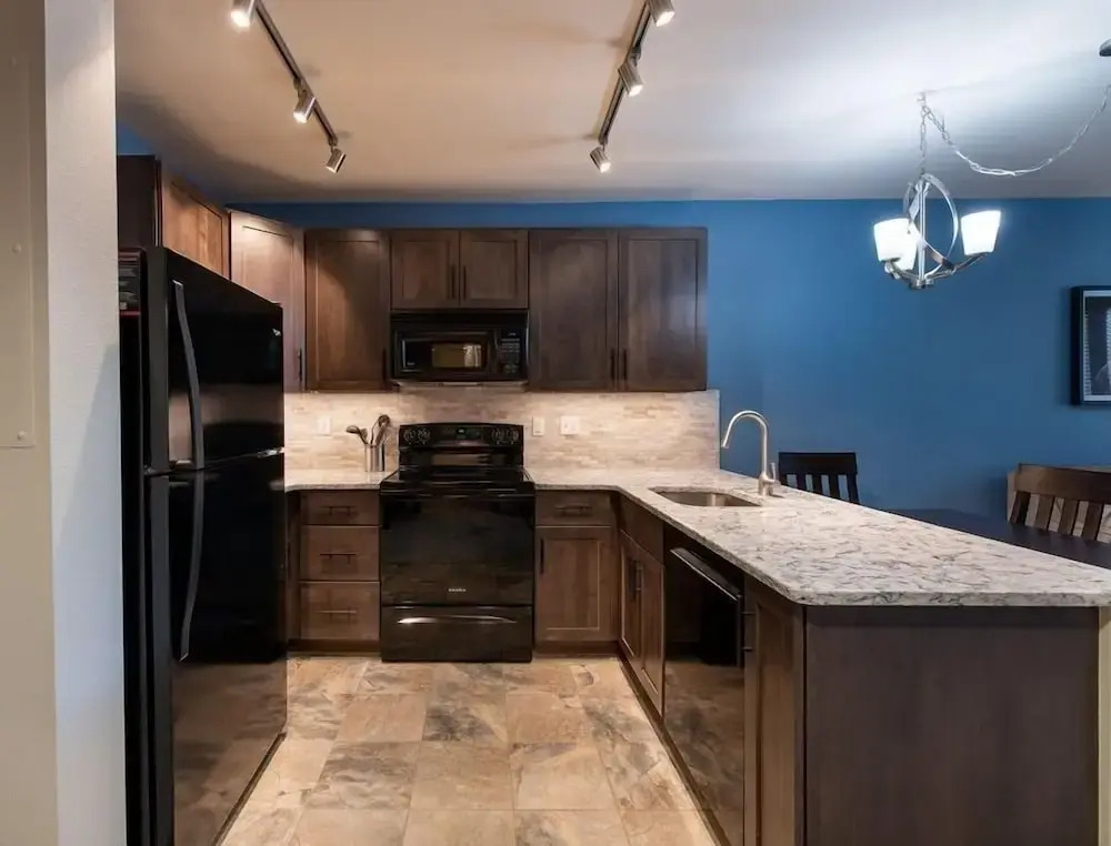 Mountain View Ski-In Ski-Out Condo - Zephyr Mountain Lodge Premium-Rated 2516
