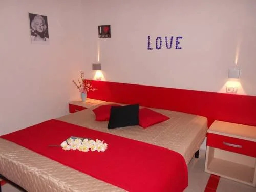 RESIDENCE EMARINE con SERVIZIO SPIAGGIA INCLUSO
