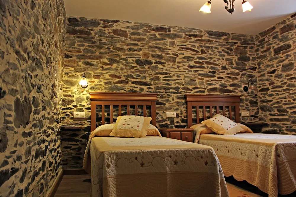 Apartamentos El Llago