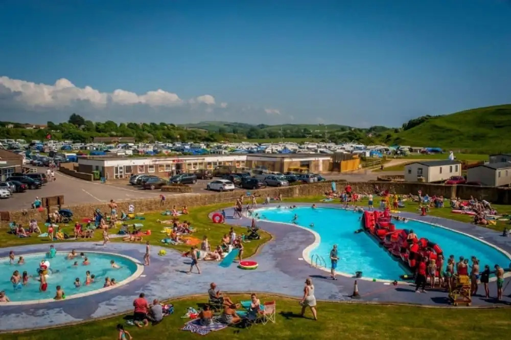 Stunning 2-bed 6 Berth Holiday Lodge Dorset