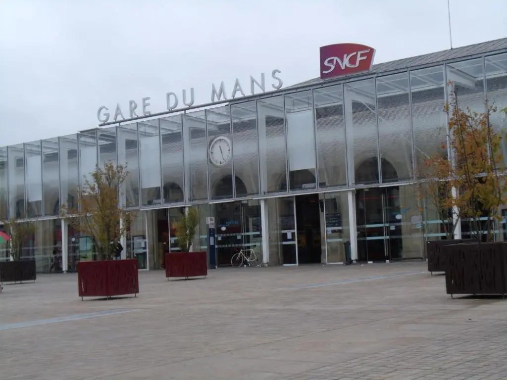 Agréable duplex Gare