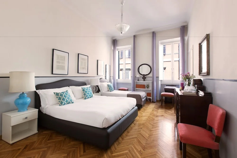 Rome Accommodation - Villa Medici
