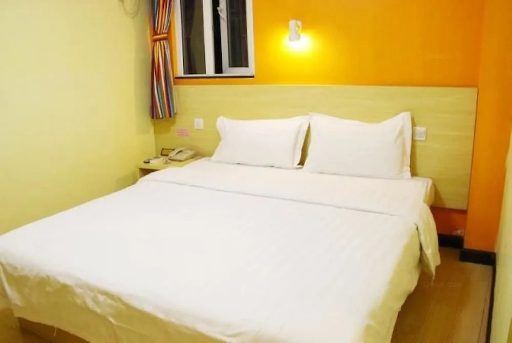 Super 8 Hotel