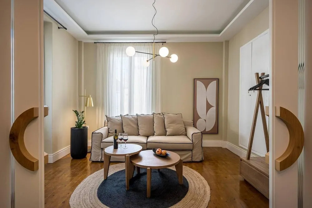 Sofia's Lemontree 3-bed House in Agios Nikolaos
