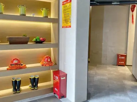 M·Zheman Intelligent Light Luxury Hotel