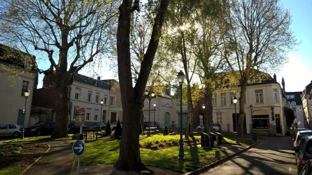 L'arras Square