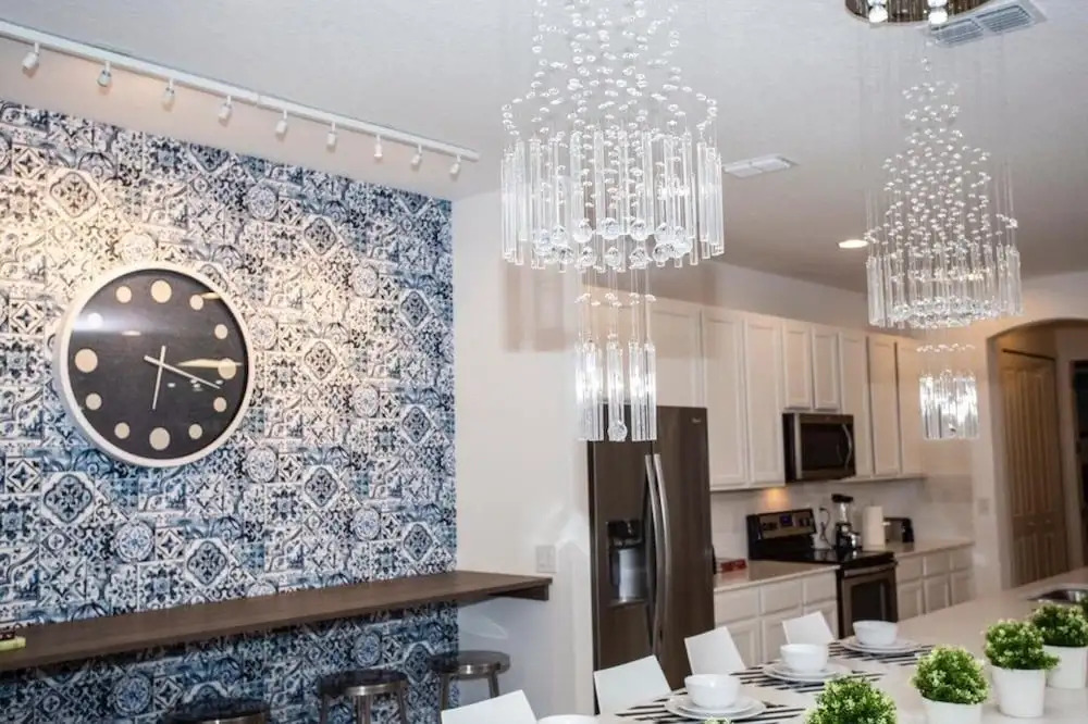 Huge Brand New Luxury 15 Bed Luxury Home! Home