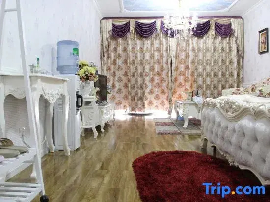 Typhoon Shelter Theme Apartment Hotel
