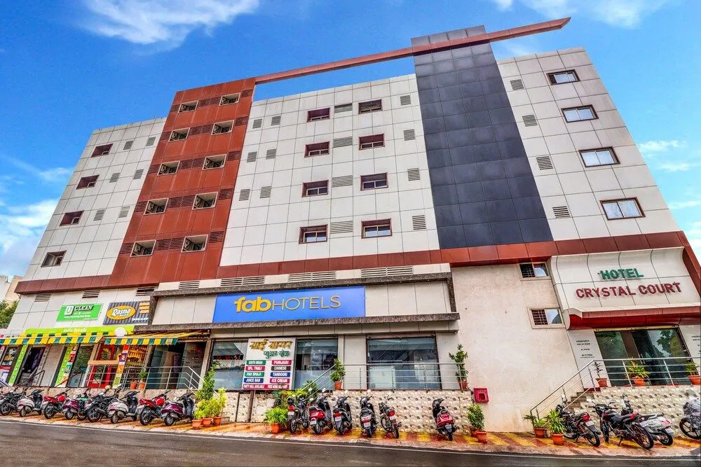 FabHotel Crystal Court Inn