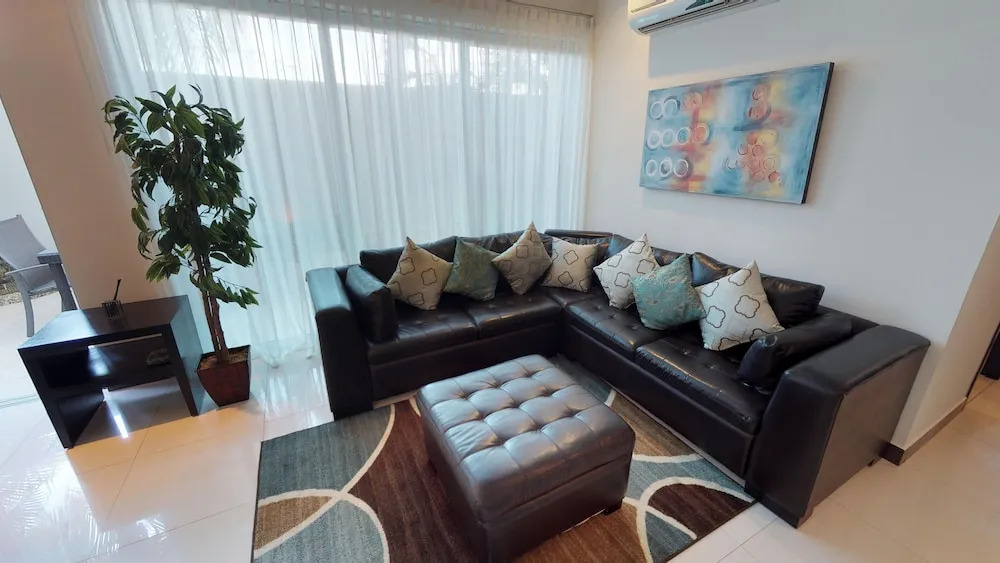 Oasis 12-Boutique 1 Bedroom in the heart of Playa del Carmen