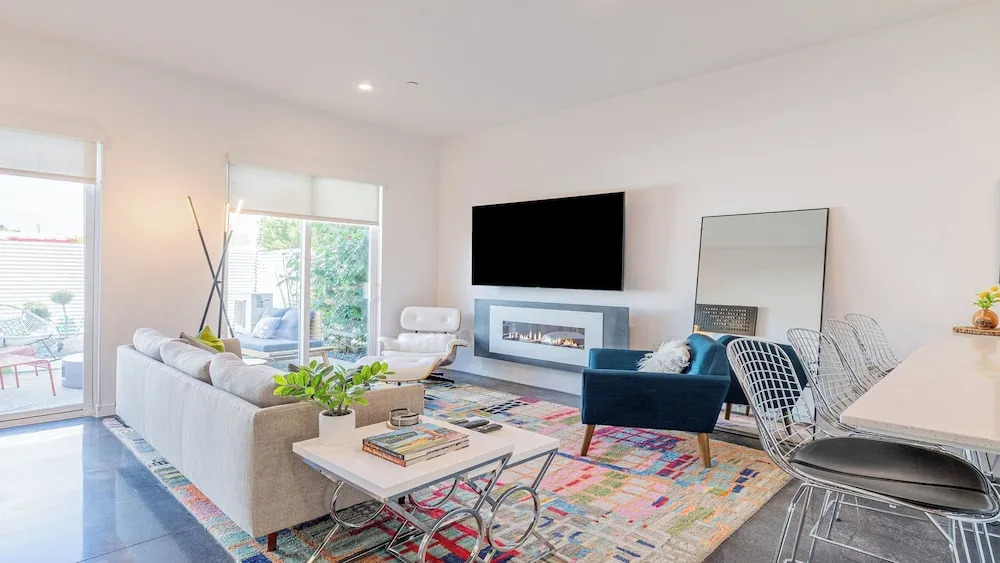 Zanjero by Avantstay Mins From Downtown Palm Springs Private Terrace, Shared Pool