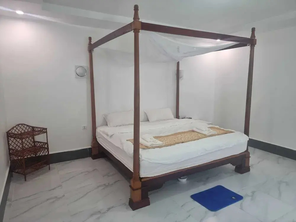 Coconut Paradise Bungalow Kampot