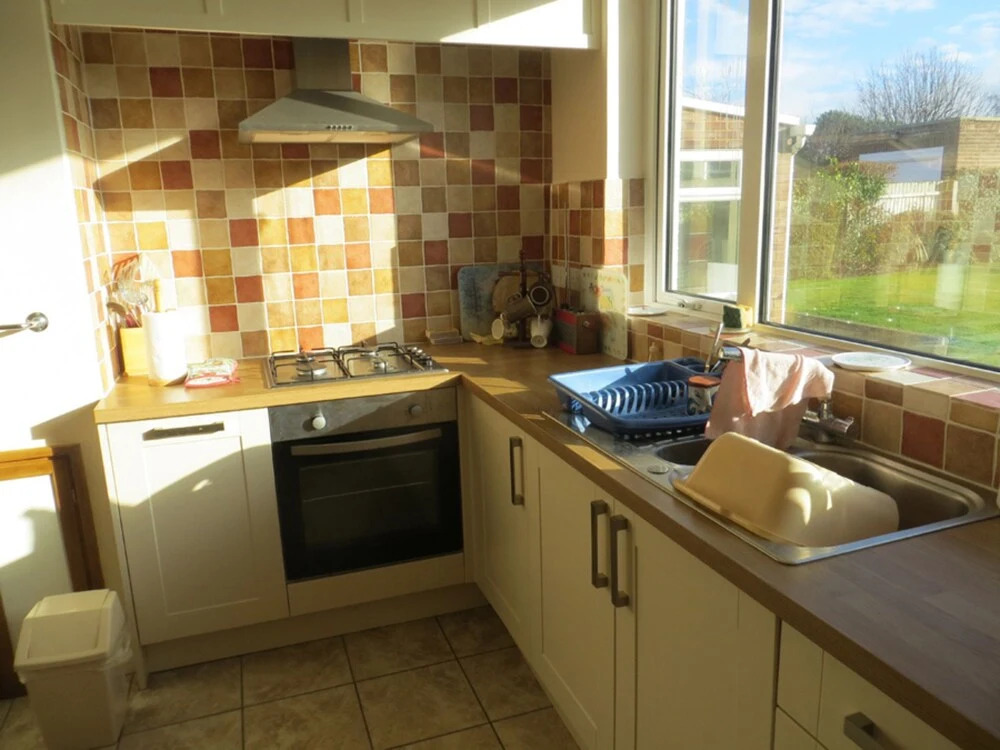 Westmead. Chalet Bungalow