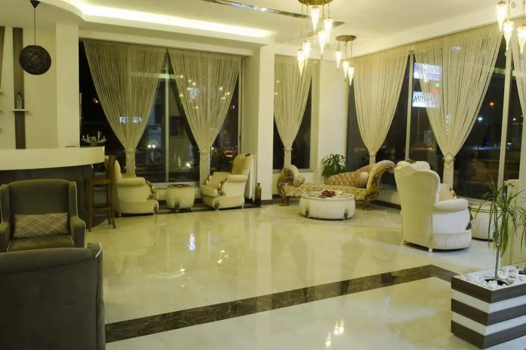 Lavin Hotel & Spa
